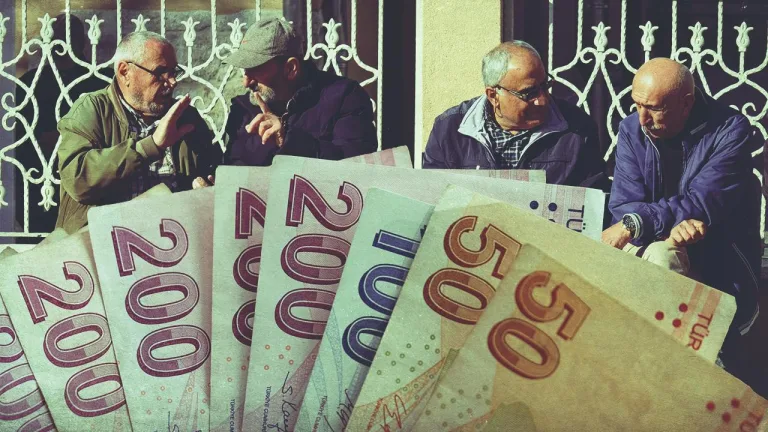 Emekli destek programıyla ilgili duyuru ve ''yolda'' ifadesini vurgulayan genel haber görseli