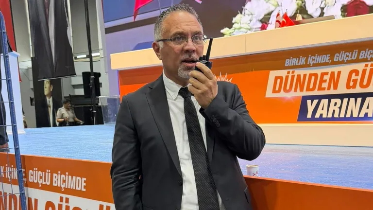 UBP iç tüzük ve dijital oy kullanımı konusuyla ilgili toplantı veya duyuru içeriğini yansıtan görsel için kısa alt metin.