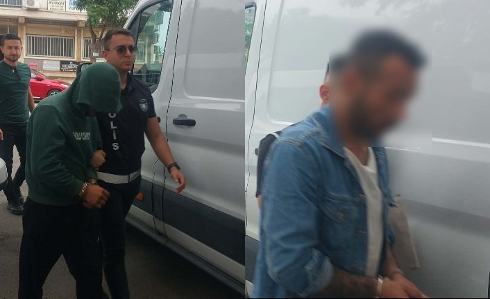 Haberde iç çamaşırına gizlenmiş bir nesne veya durumla ilgili görsel betimlemesi