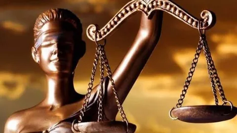 EL-SEN üyelerinin grev kararıyla ilgili hukuki uyarı ve olası ceza ile disiplin süreçlerine vurgu yapan görsel