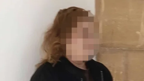 Lefkoşa’da devrilen araç ve sürücüsüne teminat sağlandığını bildiren sahne