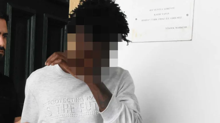 Evinde hintkeneviri bulunduğu belirtilen kişinin ifadesi ve polis işlemleriyle ilgili haber görseli