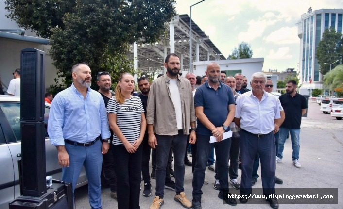 Uzlaşı sağlanamadığını belirten kısa ifade, tarafları veya toplantıyı gösteren nötr bir görsel tasviri