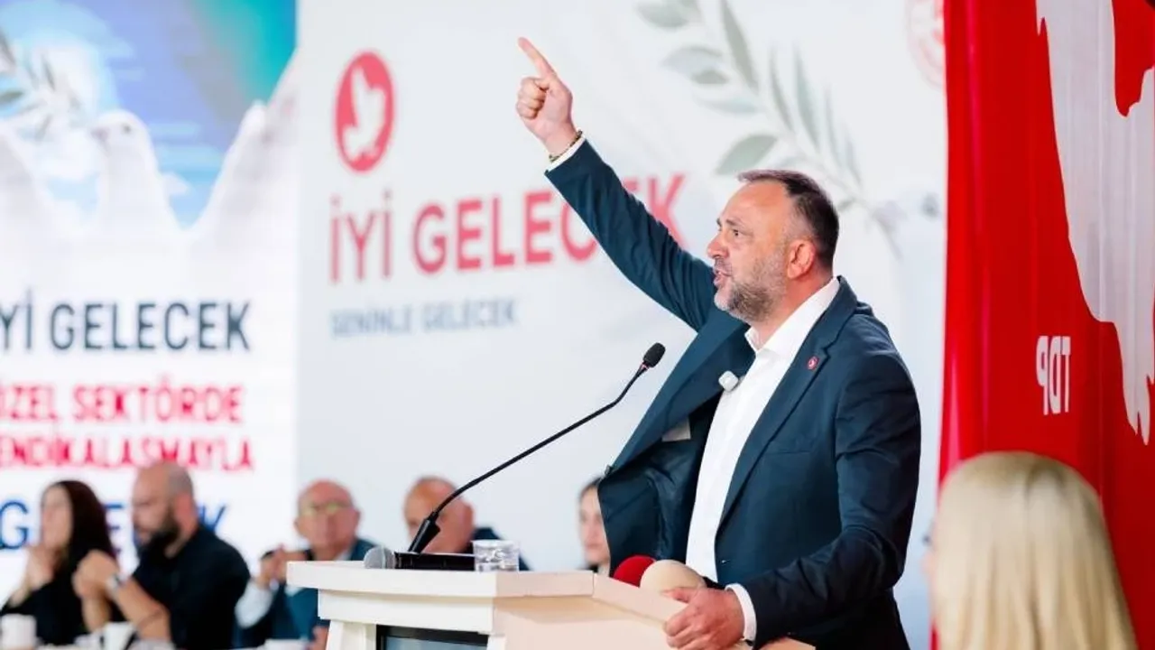 Zeki Çeler basın önünde dokunulmazlık taahhüdü çağrısı yapıyor