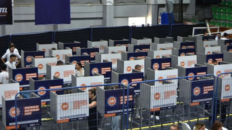 UBP Sandık Kurulu kararına ilişkin belge veya toplantı ortamını gösteren görsel