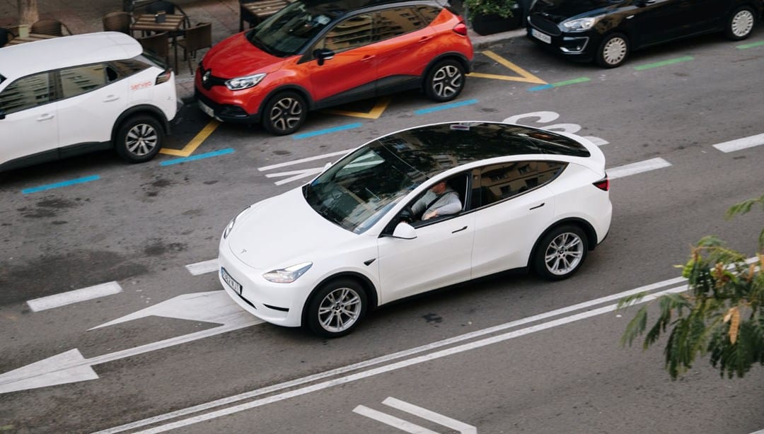 240 bin Model Y’de sorun var