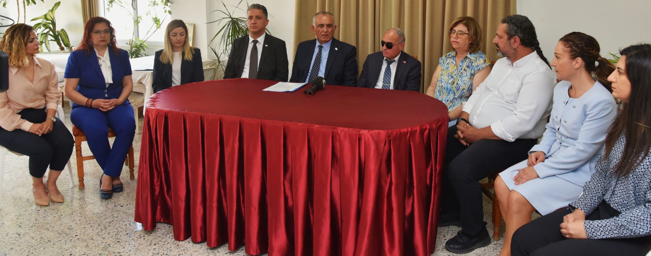 Çavuşoğlu, Kıbrıs Türk Engelliler Federasyonu’nu ve Rauf Raif Denktaş Görme Engelliler Özel Eğitim Okulu’nu ziyaret etti – BRTK