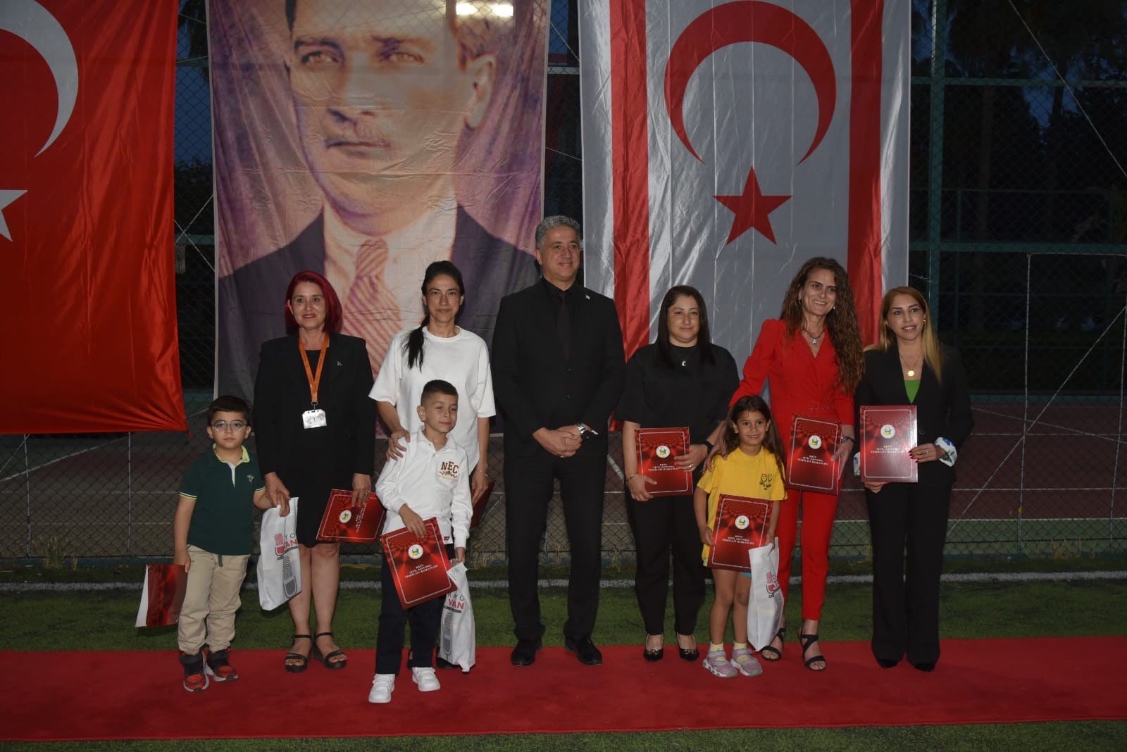 Sivil Savunma Teşkilatı başarılı öğrencilere ödüllerini dağıttı – BRTK