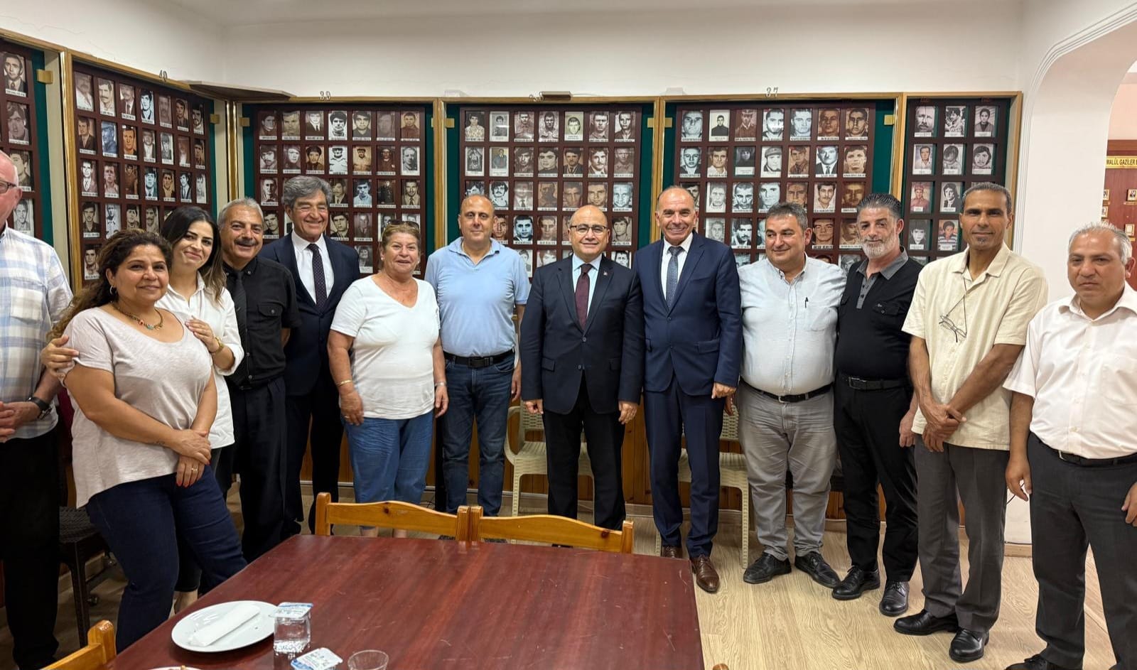 TC Lefkoşa Büyükelçisi Ali Murat Başçeri, Şehit Aileleri ve Malül Gaziler Derneği’ni ziyaret etti – BRTK