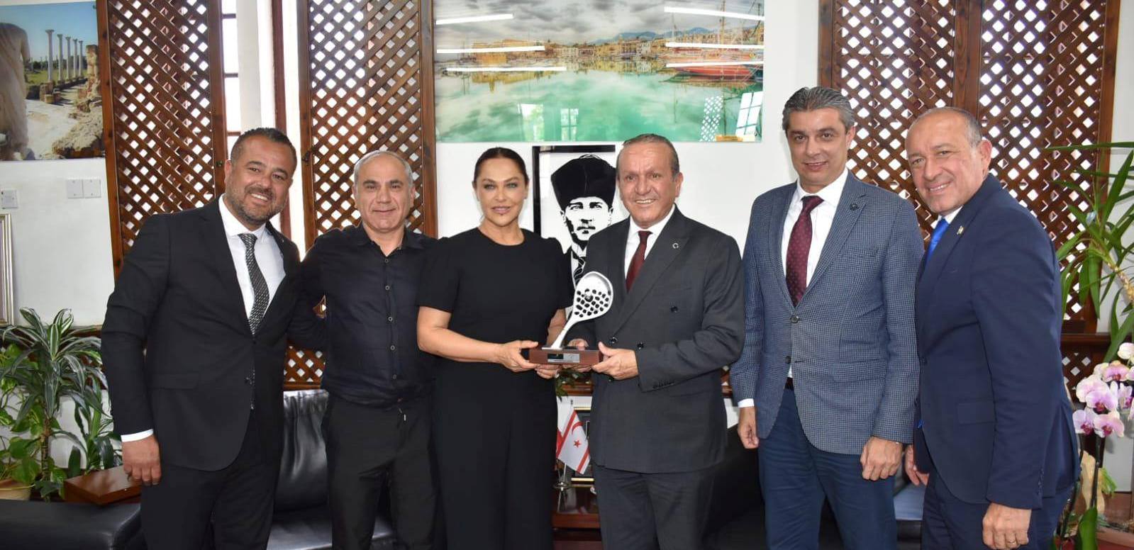 Ataoğlu, Hülya Avşar’ı kabul etti – BRTK