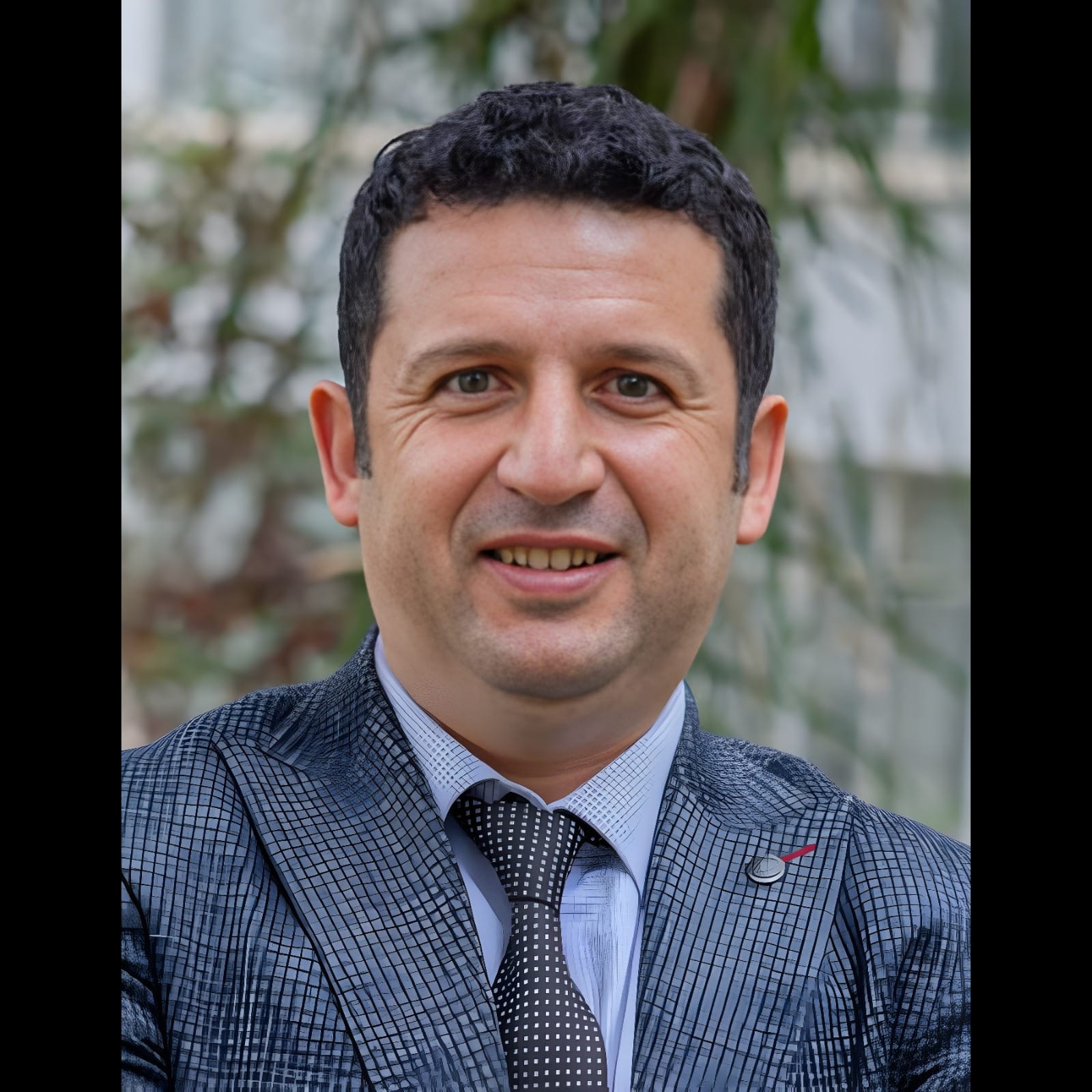 DAÜ Fizik ve Kimya Bölümleri Başkanı Prof. Dr. İzzet Sakallı’ya Kanada’dan üçüncü kez “Üstün Hakem” ödülü – BRTK