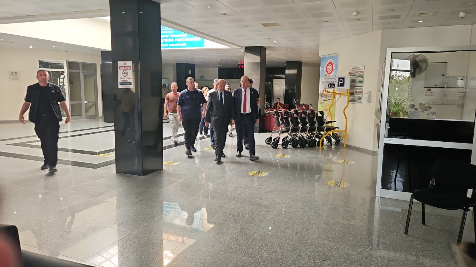 Cumhurbaşkanı Tatar, kazada yaralanan öğrencileri ziyaret etti – BRTK