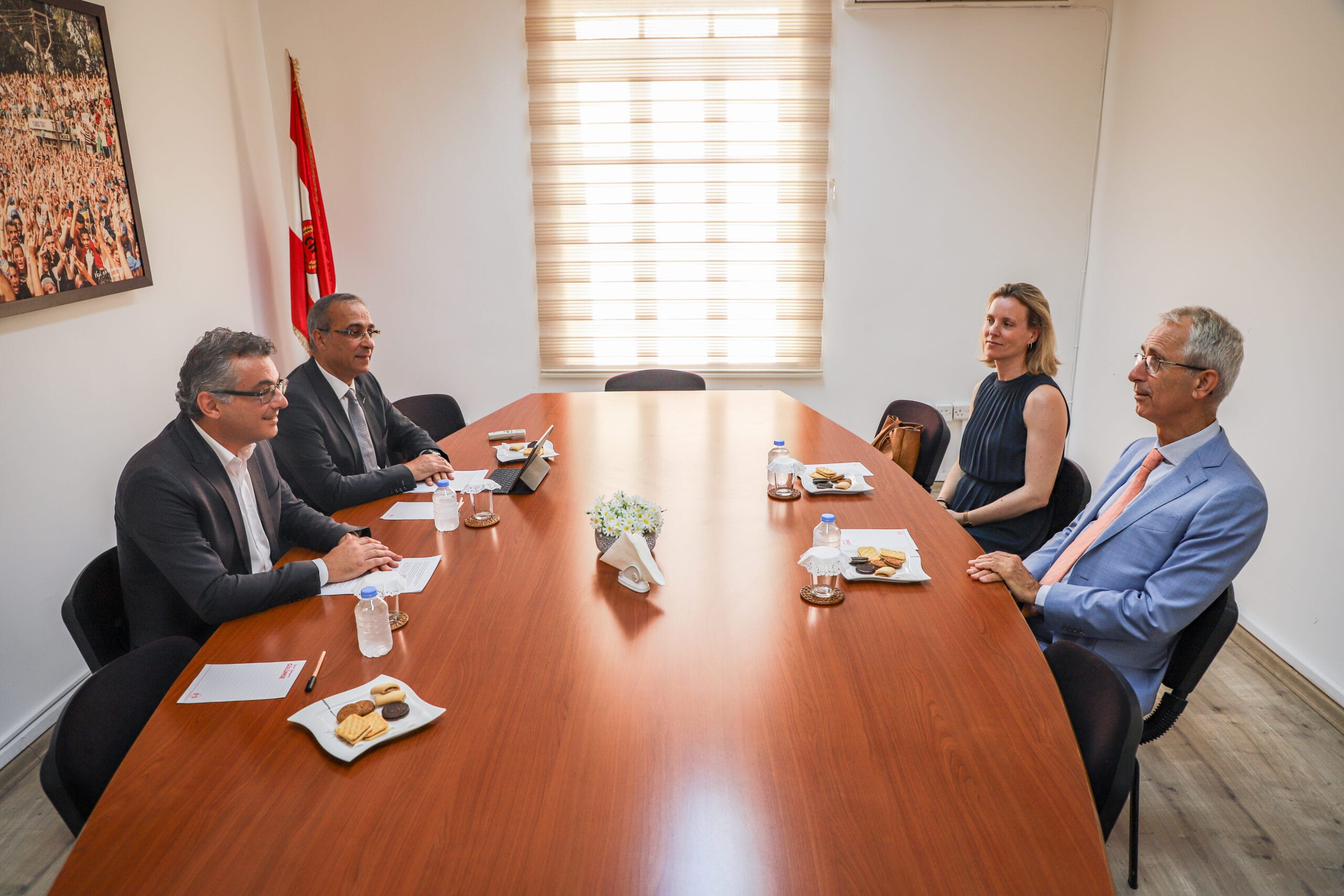 Erhürman, Hollanda’nın Lefkoşa Büyükelçisi Plomp’u kabul etti – BRTK