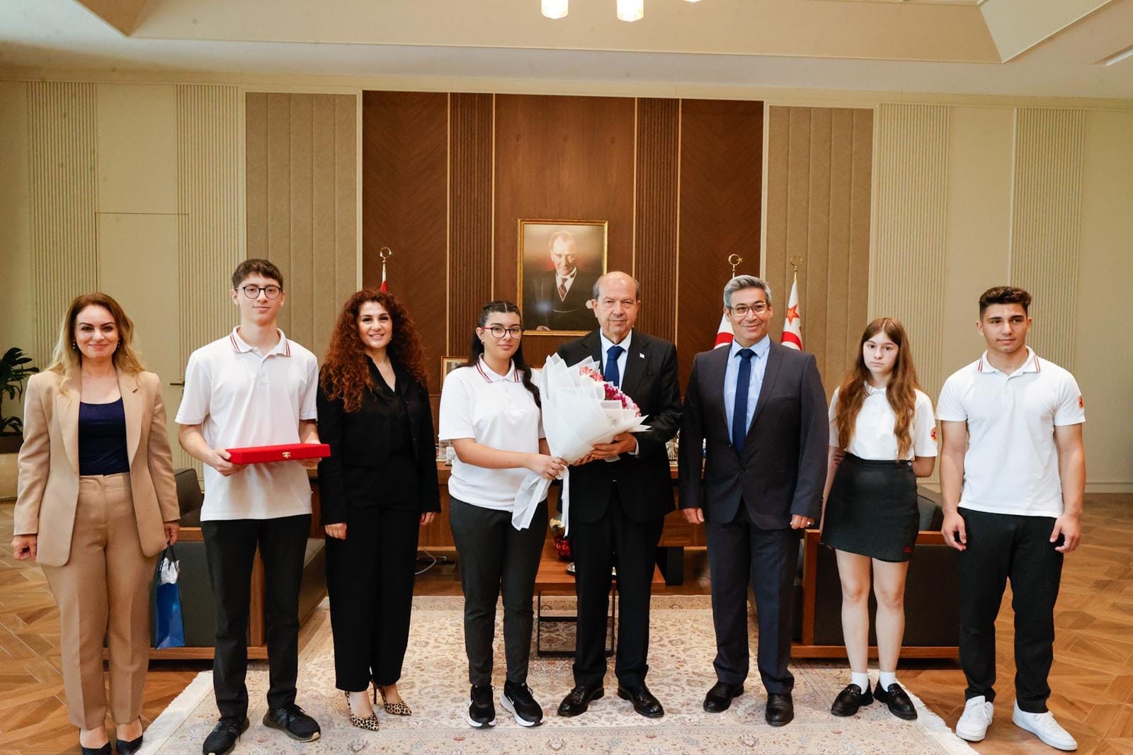 19 Mayıs Gençlik ve Spor Bayramı… Cumhurbaşkanı Tatar, öğrencileri kabul etti – BRTK