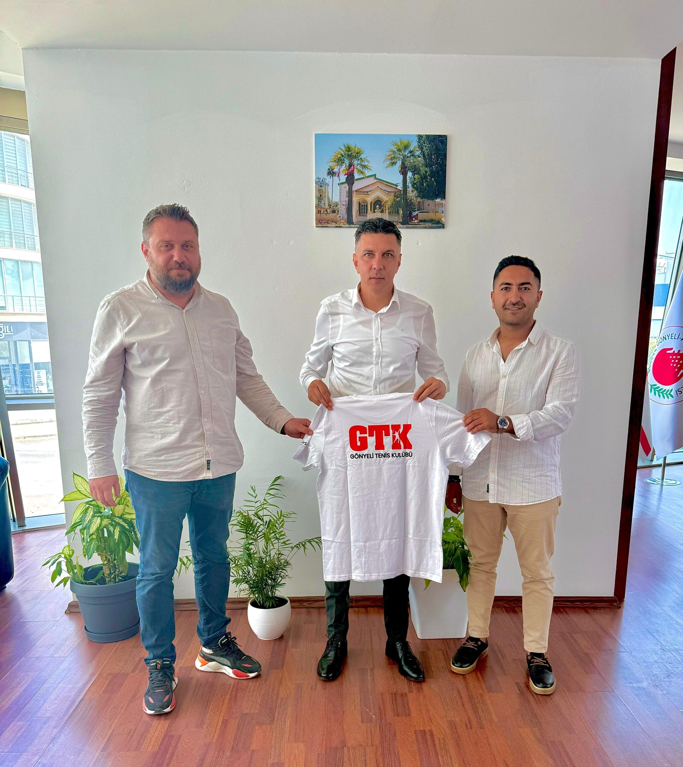 Gönyeli Tenis Kulübü, Göyeli-Alayköy Belediye Başkanı Amcaoğlu’nu ziyaret etti – BRTK