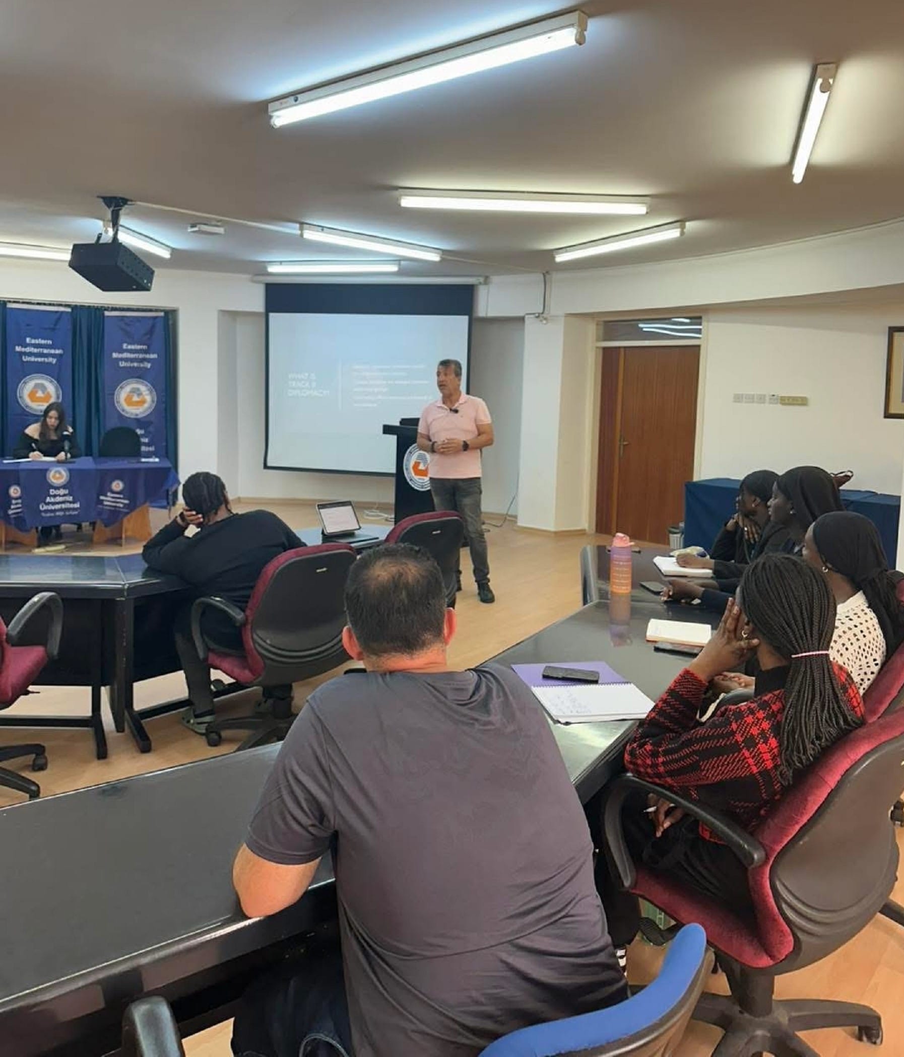 DAÜ’de “2. Kulvar Diplomasisi – Doğu Akdeniz’de çıkış yolu mu?” başlıklı seminer düzenlendi – BRTK