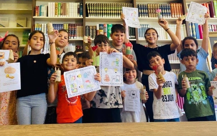 SAMTAY Vakfının organize ettiği yaz etkinliklerinin ilki Ensar Kütüphanesi’nde yapıldı – BRTK