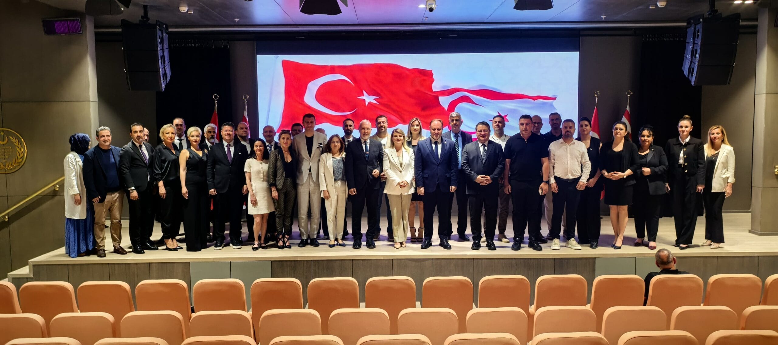 Meclis Başkanı Öztürkler, Girne Amerikan Üniversitesi ve Girne Koleji heyetlerini kabul etti – BRTK