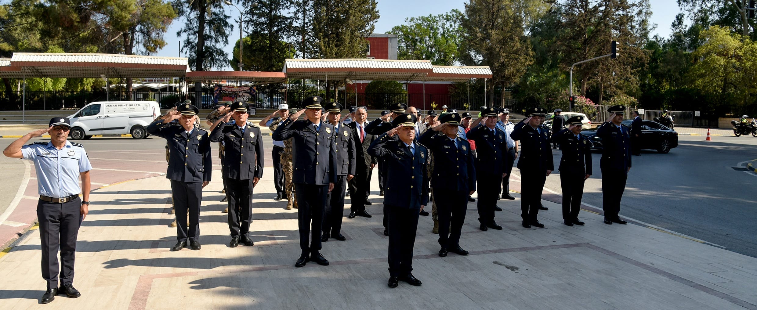 Polis Günü dolayısıyla Polis Genel Müdürü Kasım Kuni ve heyeti anıtlara çelenk koydu – BRTK