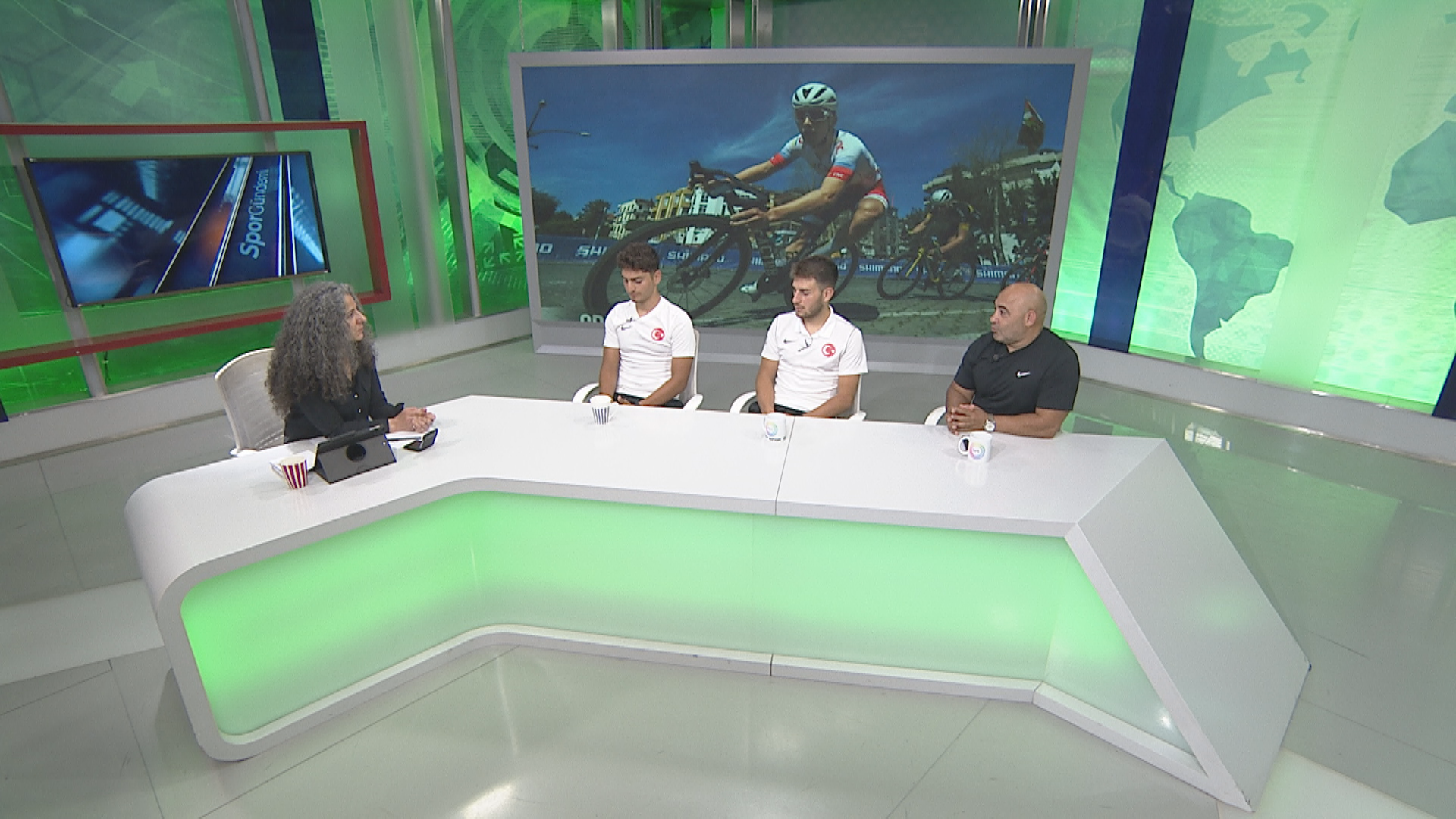 Başarılı bisikletçiler Emre ve Ege’den eleştiri… – BRTK