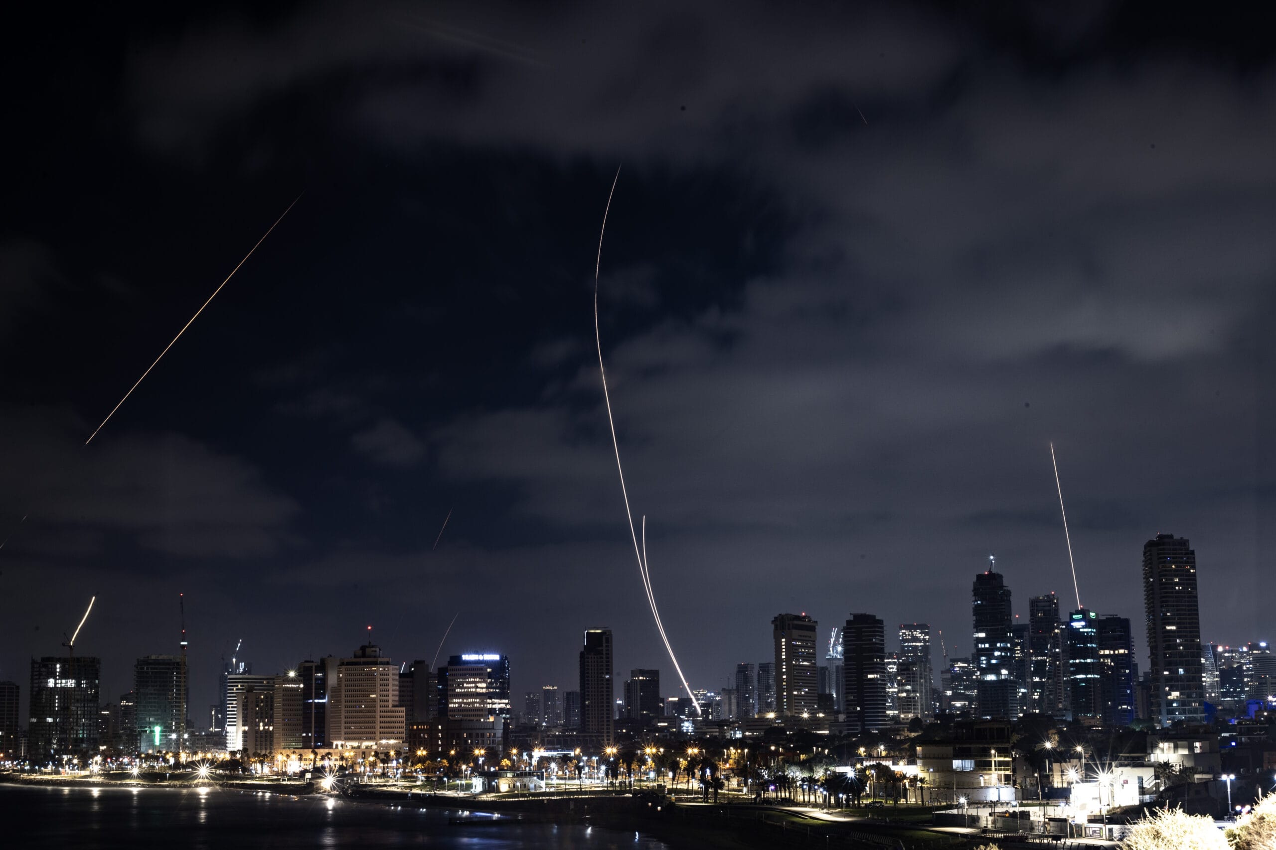 İran, ABD’nin İsrail’in saldırılarında yer alması halinde yanıt vereceklerini bildirdi – BRTK