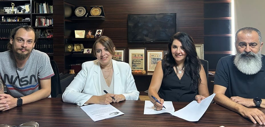 Kıbrıs Postası güncellenmiş “İnternet Gazeteciliği Deklarasyonu”nu imzaladı – BRTK
