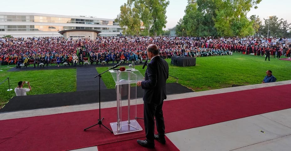 Cumhurbaşkanı Ersin Tatar, UKÜ’nün mezuniyet törenine katıldı – BRTK