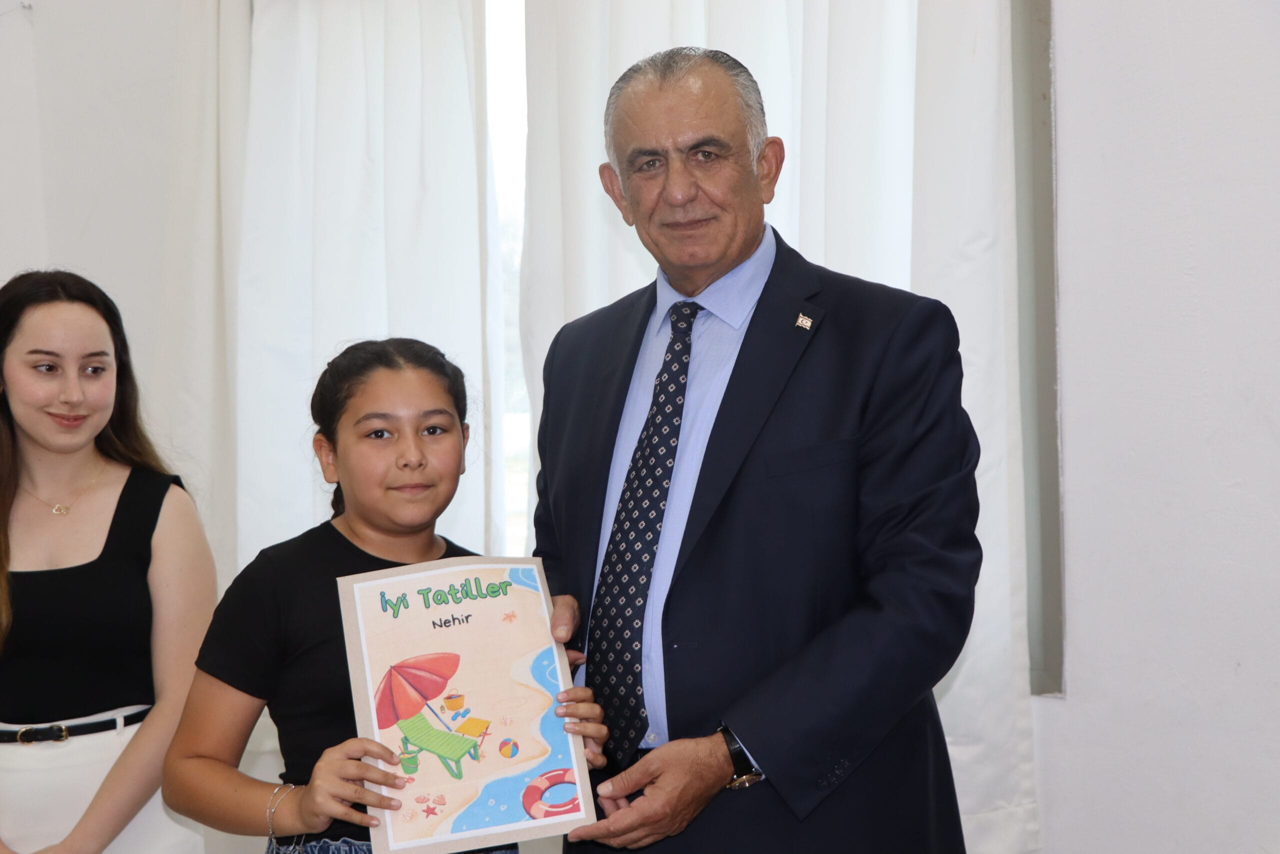 İlk ve orta dereceli okullarda karneler dağıtıldı, 2024-2025 Eğitim Öğretim Yılı sona erdi – BRTK