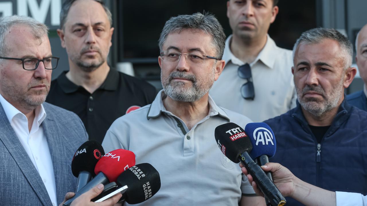 8 aktif yangın var, 4 tanesi kısmen kontrol altına alındı