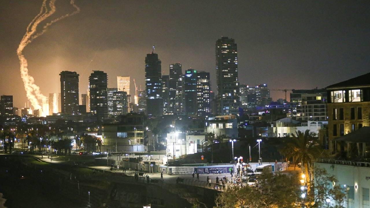 İran’dan İsrail saldırılarına karşı yeni füze saldırısı