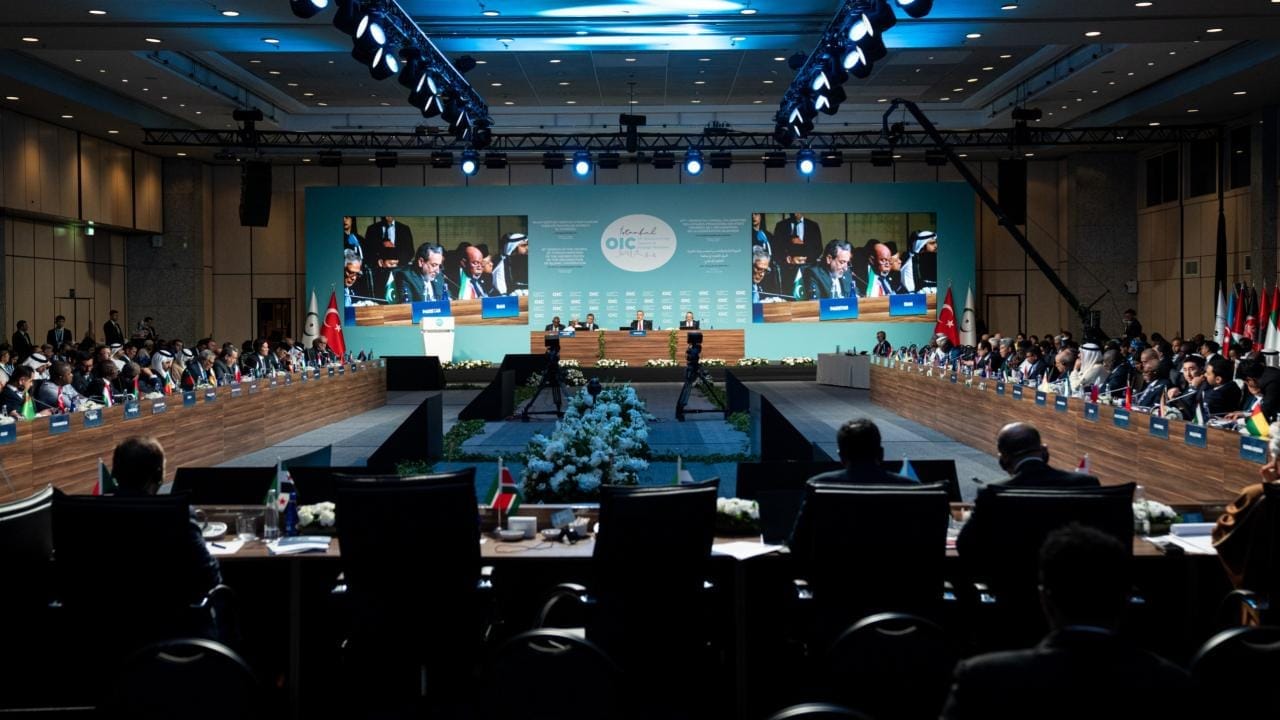 İslam İşbirliği Teşkilatı İran özel oturumu İstanbul’da yapıldı