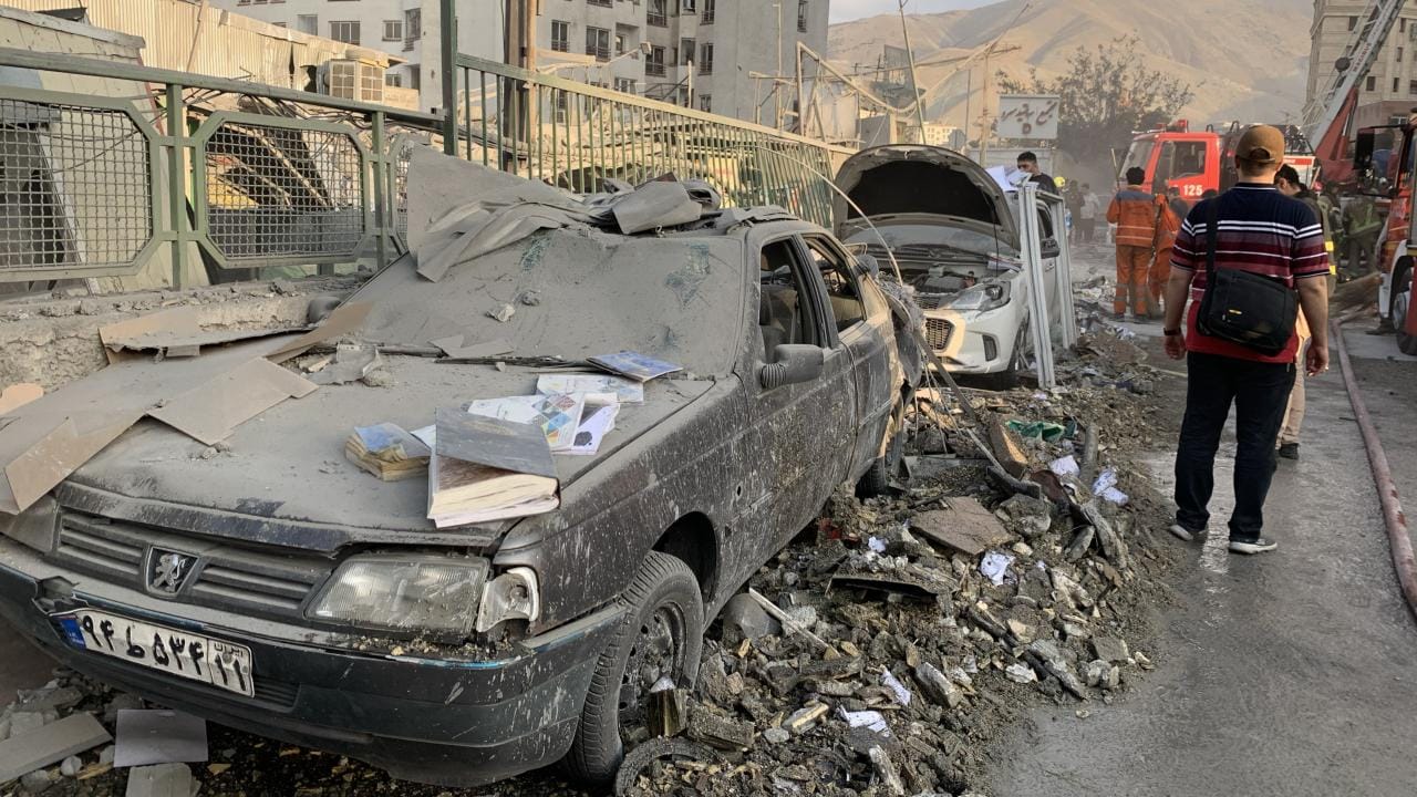 Katil İsrail, İran’ın üst düzey komutanlarını ve nükleer bilimcileri hedef aldı