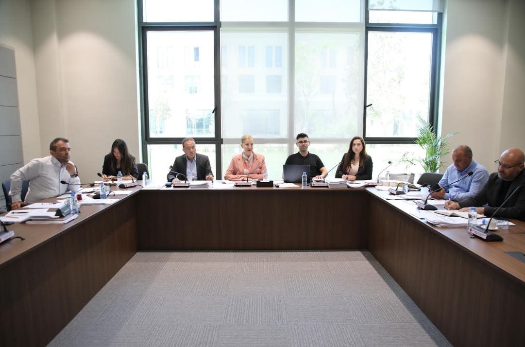 Ekonomi, Maliye, Bütçe ve Plan Komitesi iki yasa tasarısını Genel Kurul’a sevk etti – BRTK