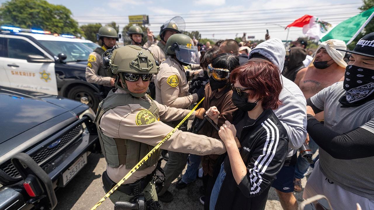 Los Angeles’ta son durum: Yüzlerce kişi gözaltına alındı, sokaklar sakin