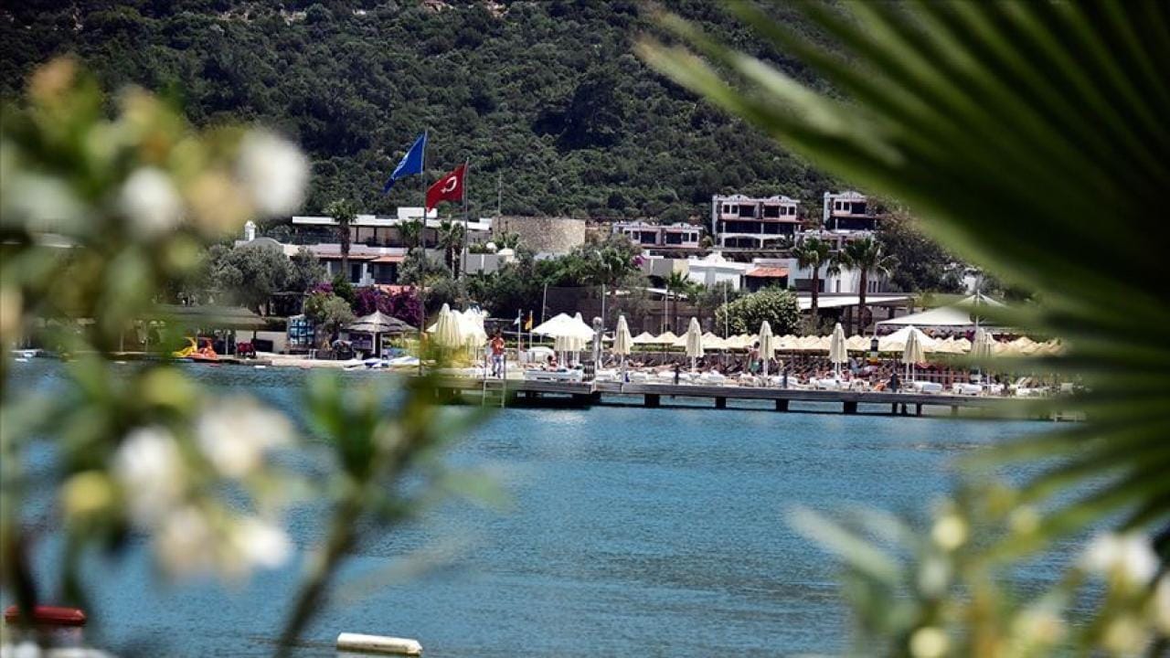 Türkiye’nin turizm geliri yılın ikinci çeyreğinde arttı