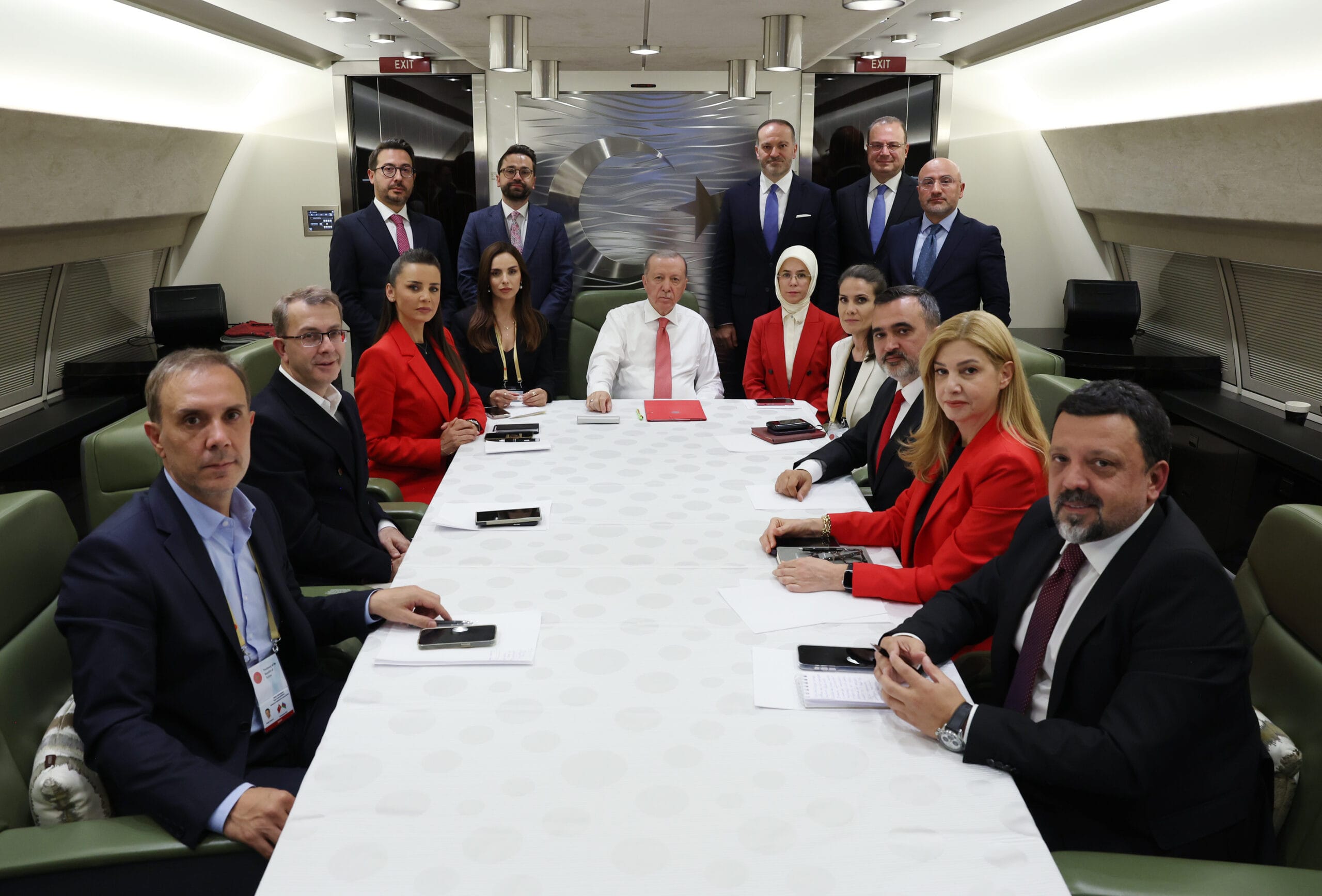 Türkiye Cumhurbaşkanı Erdoğan, Azerbaycan dönüşü gazetecilerin sorularını yanıtladı… – BRTK