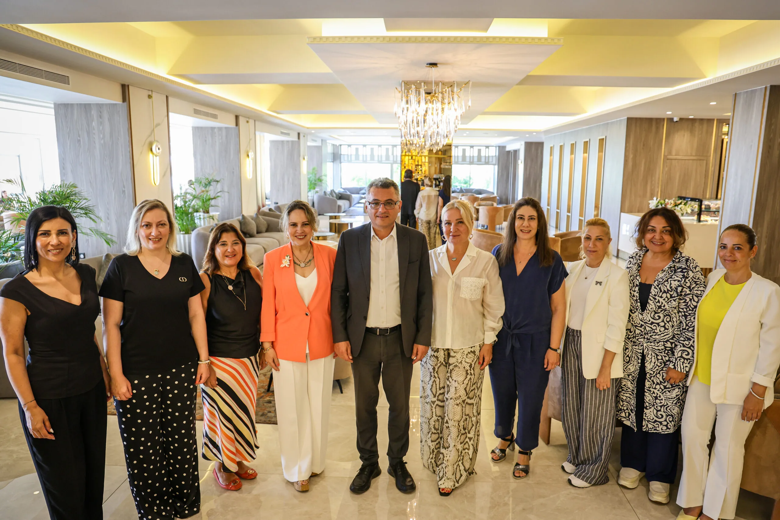 CTP Genel Başkanı Erhürman, Kıbrıs Türk Girişimci Kadınlar Derneği’ni ziyaret etti – BRTK