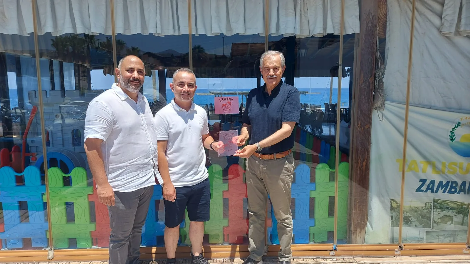 Çocuk Dostu Restoran Projesi’nin ilk belgesi Tatlısu Belediyesi’ne verildi – BRTK