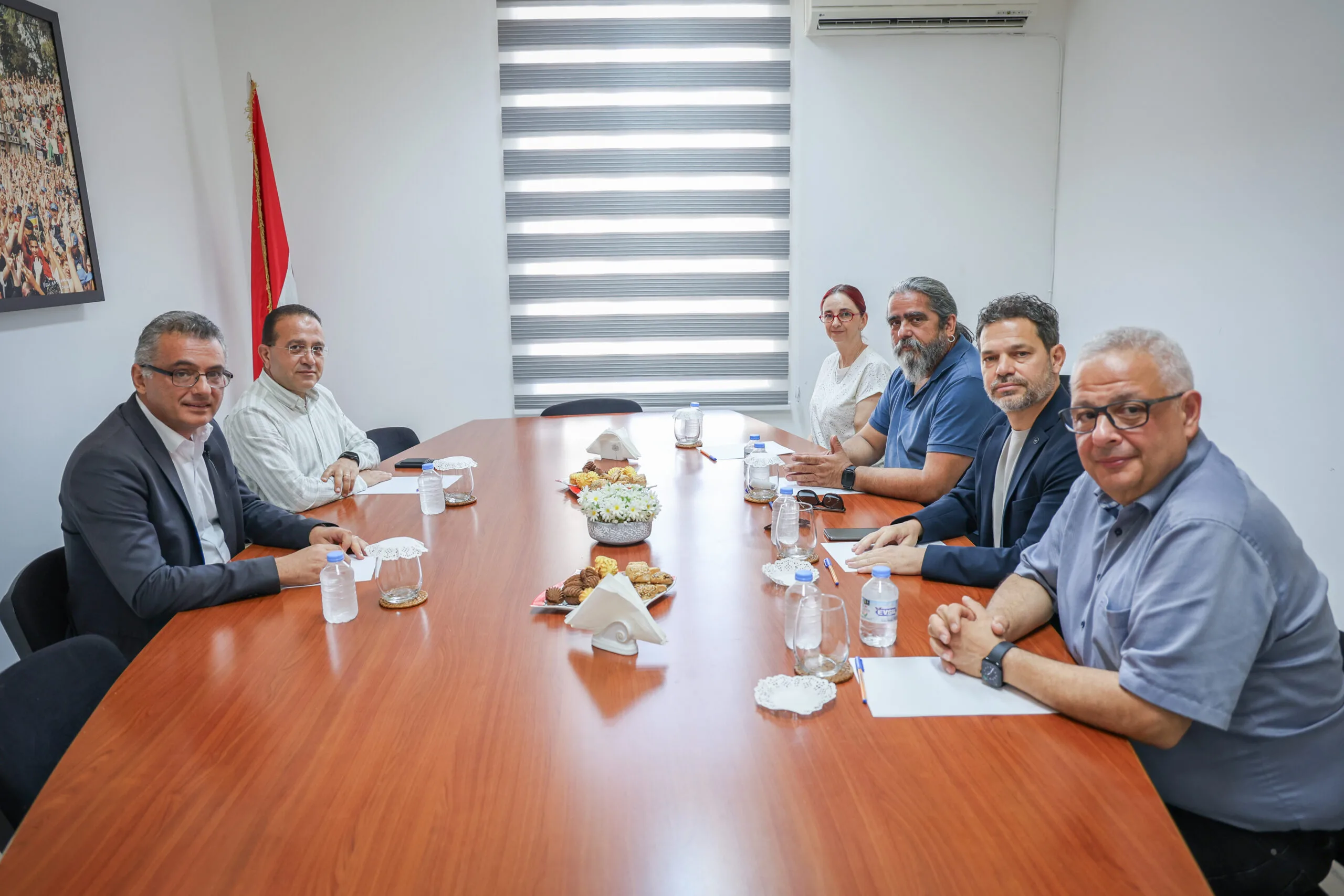 CTP Genel Başkanı Erhürman, DAÜ-SEN yetkililerini kabul etti – BRTK