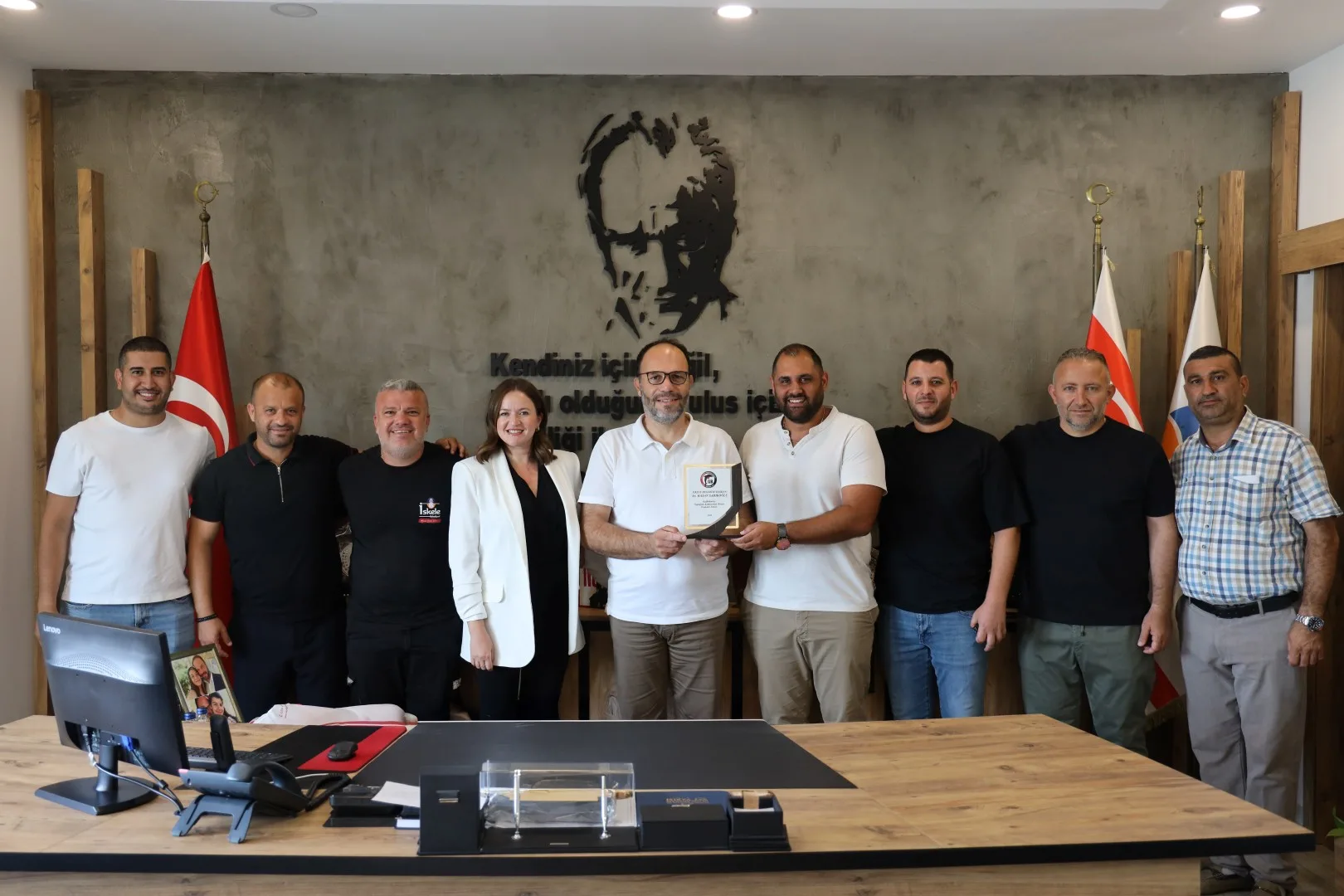 Larnaka Gençler Birliği Spor Kulübü’nden İskele Belediye Başkanı Sadıkoğlu’na ziyaret – BRTK