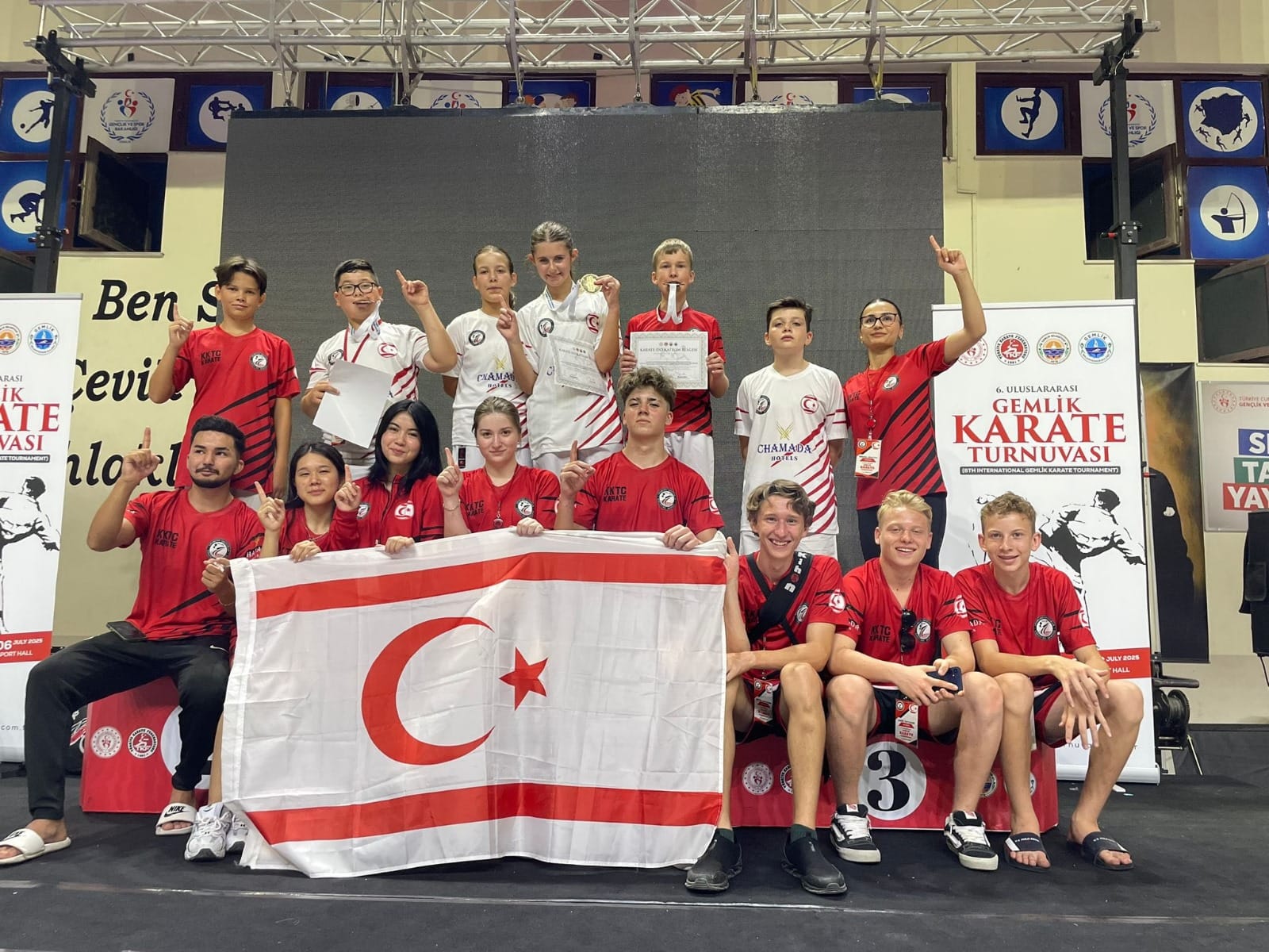 Karateciler Bursa’da madalyanın sahibi – BRTK