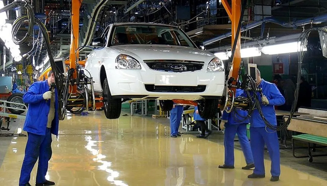 Çinliler ve faiz dev marka Avtovaz’ı bitiriyor