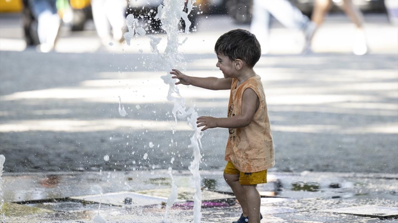 Meteoroloji’den ‘sıcak hava’ uyarısı: 4-6 derece daha artacak