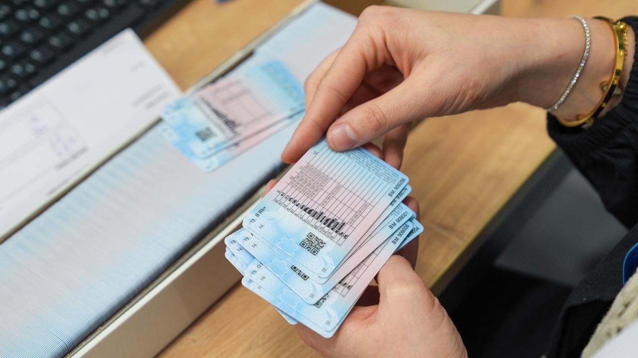 Eski tip ehliyetler için zaman daralıyor