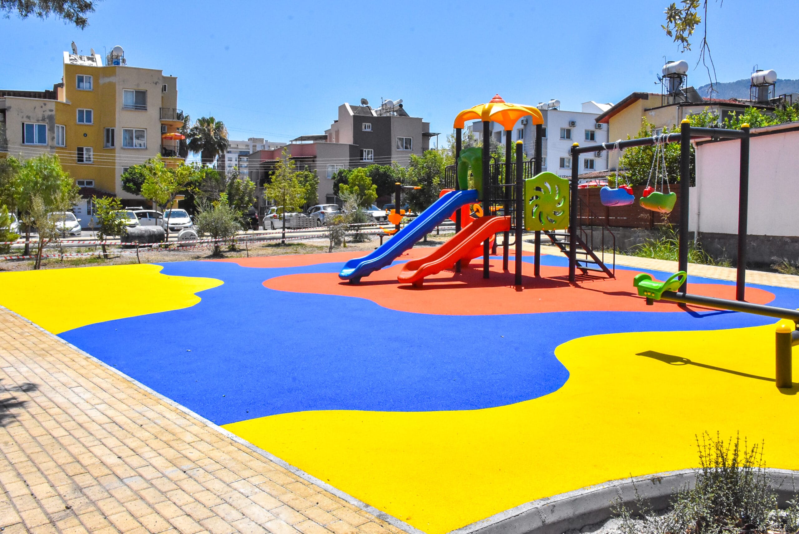 Girne Belediyesi’nden Sosyal Konut Bölgesi’ne yeni park düzenlemesi – BRTK