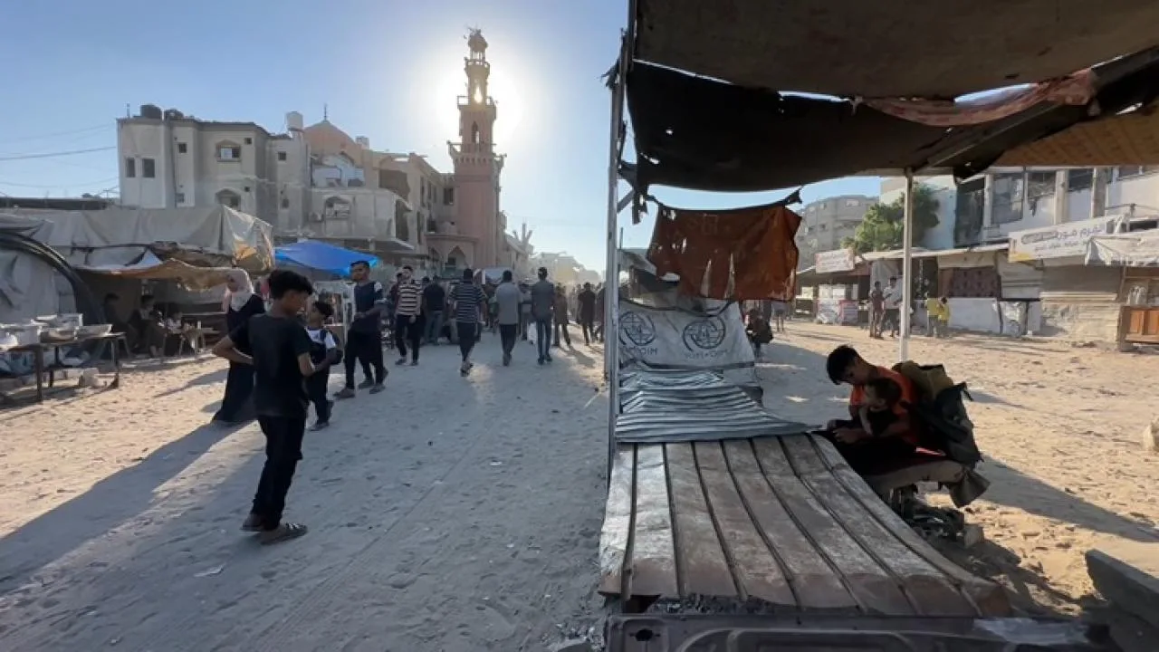 Katil İsrail, 85 Filistinliyi daha katletti