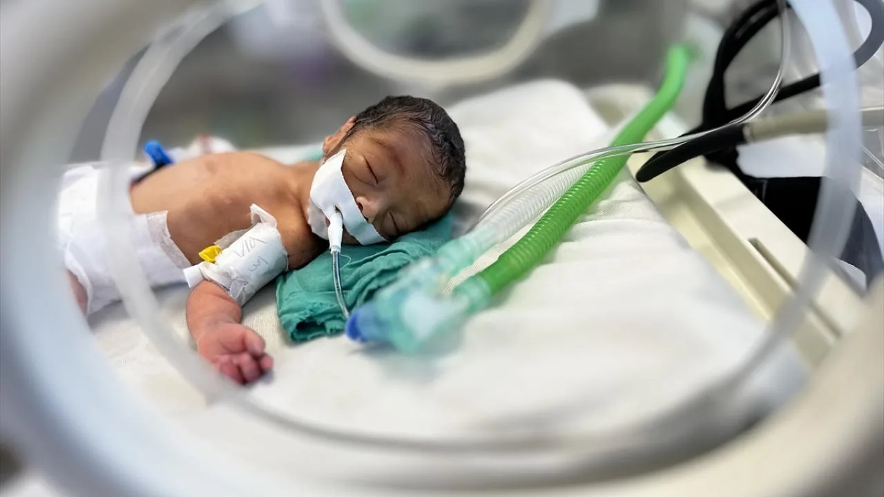 Gazze’de biri bebek 2 çocuk daha açlıktan hayatını kaybetti