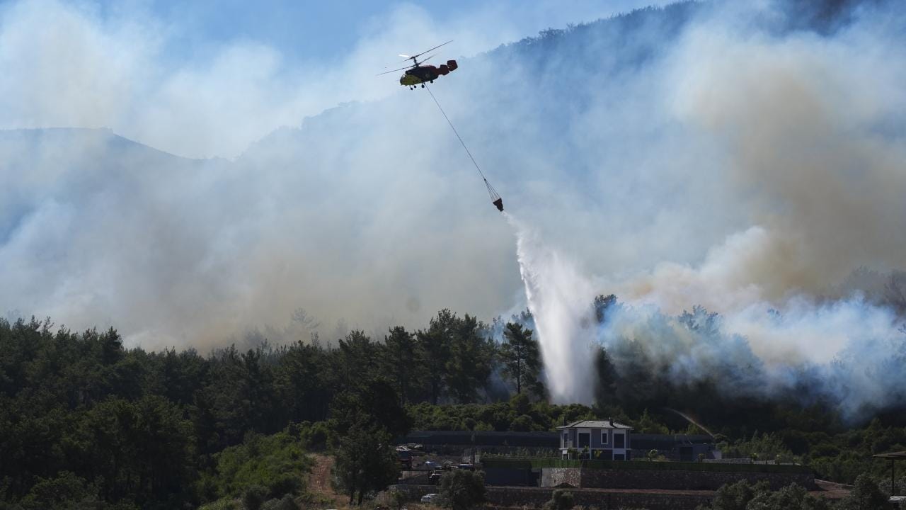 İzmir, Manisa ve Bilecik’teki yangınlar tamamen kontrol altında