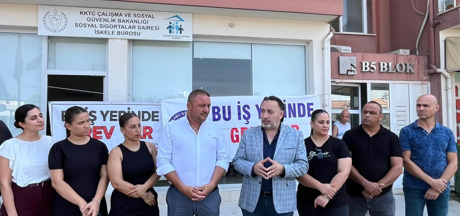 Kamu-Sen Sosyal Sigortalar Dairesi’nin İskele şubesinde tam gün greve gitti – BRTK