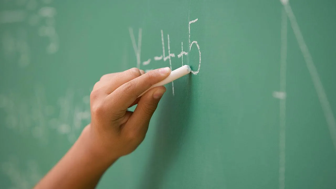 Uluslararası matematik ve kimya olimpiyatlarında 10 madalya